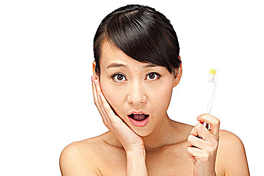 雷凌4S店換皮帶多少錢(qián)？揭開(kāi)換皮帶的費(fèi)用與選購(gòu)技巧