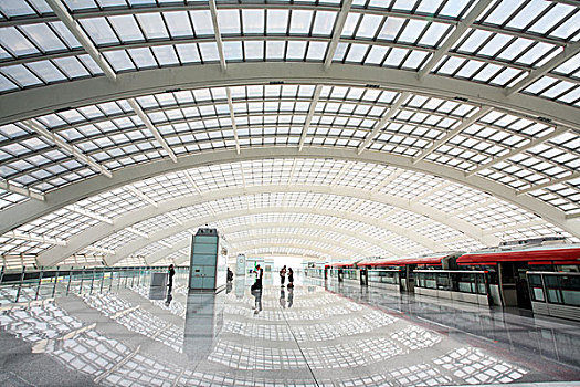 平谷小時工工資解析：薪酬與市場行情深度分析