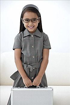《唐人街探案3》能分多少錢？揭秘票房背后的巨大財富