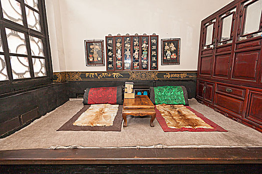 服務(wù)家政每天多少錢？了解家庭清潔服務(wù)的收費(fèi)標(biāo)準(zhǔn)與優(yōu)勢(shì)