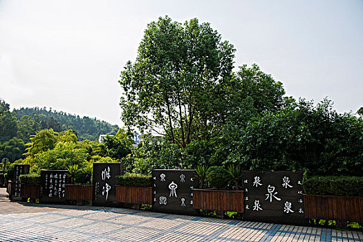 北京私人保姆多少錢？為您揭秘專業(yè)服務(wù)的價(jià)值與價(jià)格