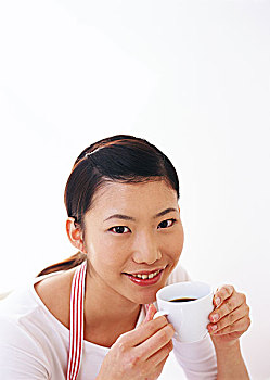 深圳有多少家政服務(wù)公司？探尋這座城市的家政行業(yè)發(fā)展趨勢