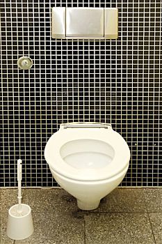 現(xiàn)在北京保姆均價多少？揭秘背后的市場趨勢與選擇技巧
