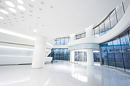 上海住家保姆月薪多少錢？揭示薪資背后的市場趨勢