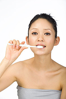 南京不住家保姆多少錢？揭秘保姆價格背后的秘密