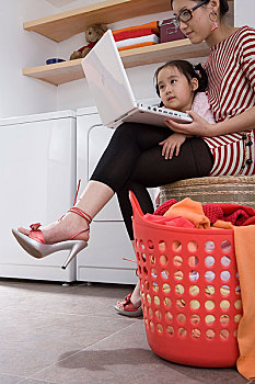 店里洗鞋子多少錢一次？揭開鞋子清洗的秘密