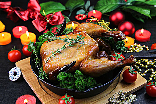 人潮洶涌：商業(yè)繁榮背后的份額之爭(zhēng)