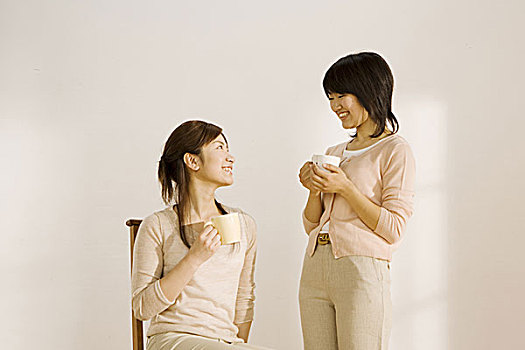 奔騰T77前后窗尺寸揭秘：細(xì)節(jié)之美，帶來非凡視野