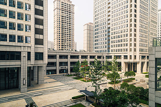 南京住家保姆市場分析：如何選擇靠譜的中介服務