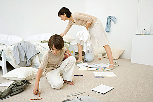 上海保姆月工資是多少？深度解析上海保姆薪資與服務行業趨勢