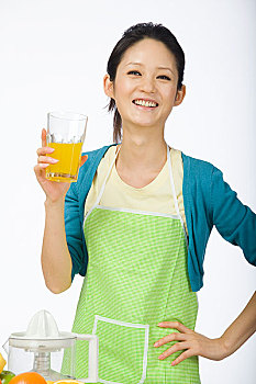 深圳白天保姆多少錢？價格透明，服務一流，助力家庭生活更輕松！