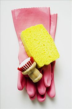 打掃家務鐘點工多少錢？如何找到高性價比的鐘點工服務