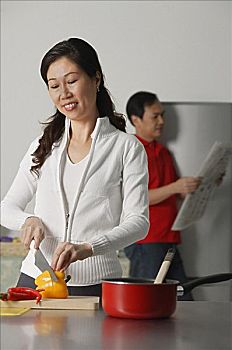 青口學(xué)月嫂要多少錢(qián)？了解價(jià)格背后的價(jià)值