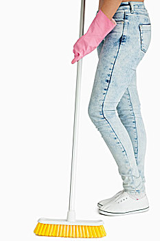 上海找保姆多少錢一月？幫你解答上海保姆價格的背后秘密