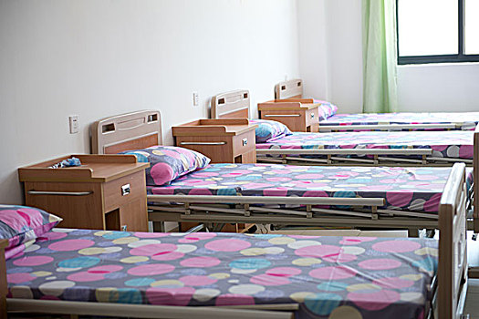 武漢住家阿姨工資多少？如何選擇適合自己的住家阿姨
