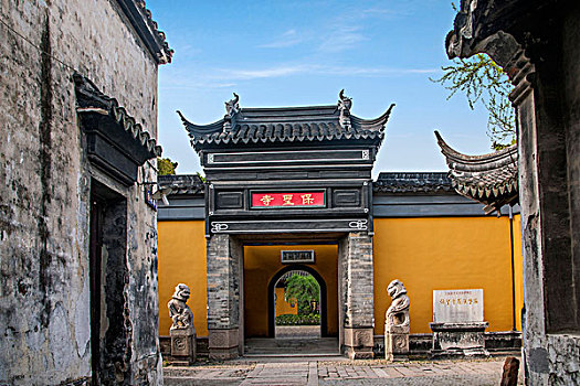 管家培訓多少錢？全面解析高端管家培訓的價值與未來發展