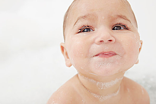 母乳月嫂一月多少錢？全方位解析你不可錯過的母乳月嫂服務費用