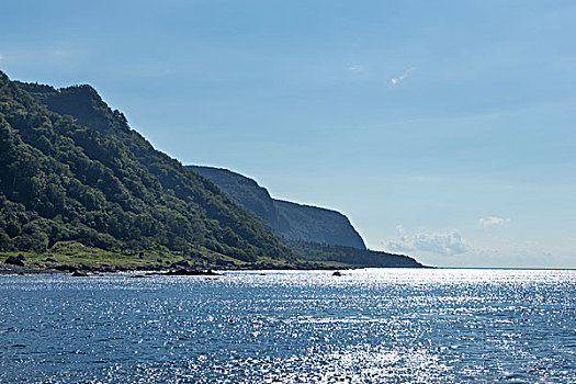 威海培訓保姆多少錢？揭秘威海地區保姆培訓市場價格