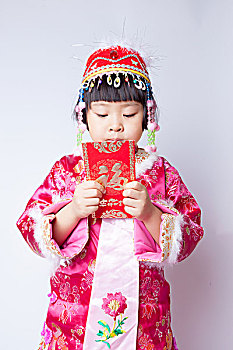 3歲孩子的育兒嫂多少錢？家庭育兒新選擇，最實惠的育兒嫂服務指南！