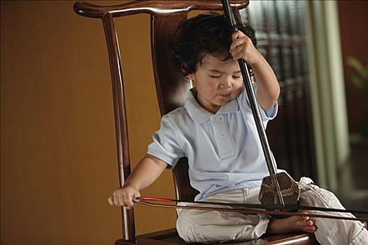 做月子請鐘點工要多少錢？如何選擇最適合的鐘點工服務？