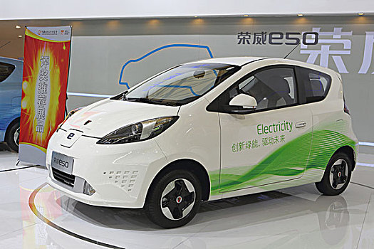 《九條命》票房火爆，究竟為什么這部電影能夠掀起票房狂潮？