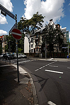 深圳萬家加盟費用多少錢？讓你輕松開啟創業之路