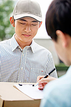 長春學家政多少錢一小時？深入解析家政服務行業的價格與趨勢