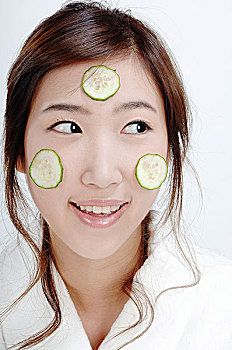 鹽山看孩子保姆多少錢？選擇合適保姆，給孩子最好的照顧