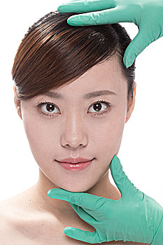 家政服務(wù)多少錢？揭秘市場價(jià)格，帶你了解家政服務(wù)的性價(jià)比！