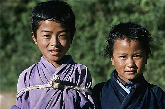 保姆一個(gè)月多少錢？揭開家庭服務(wù)市場(chǎng)的真實(shí)面紗