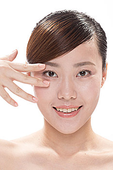 做無(wú)感美睫多少錢？探索無(wú)感美睫的價(jià)格與價(jià)值