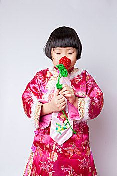 金牌月嫂月入多少？揭秘高收入背后的秘訣！