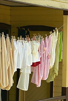 上海家政多少錢一天？探索家政服務價格與價值
