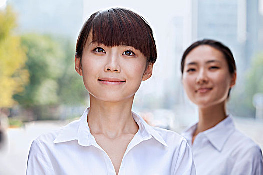 找家政鐘點工多少錢？了解價格與服務，選擇更合適的家政服務！