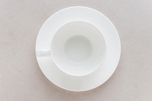菏澤找個(gè)保姆多少錢？如何找到性價(jià)比高的保姆服務(wù)？