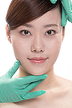 青島家政服務工資多少錢？了解行業現狀與薪資趨勢