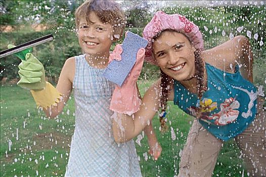 石家莊看小孩保姆多少錢？您需要了解的價格和服務