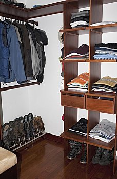 金牌月嫂多少錢一個月？全面解析月嫂服務的價格與價值