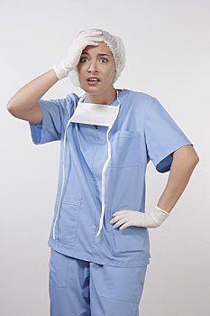 深圳保姆多少錢一小時(shí)？選擇合適的保姆，讓家庭更輕松