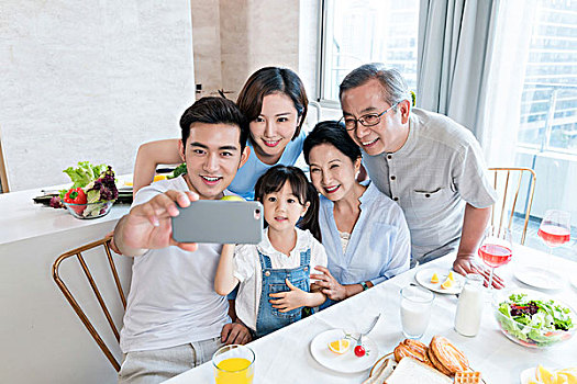 蕪湖帶小孩保姆多少錢？了解行情，選擇最適合的專業保姆服務