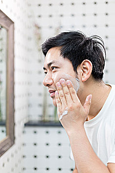 高級育嬰師薪資多少？揭秘行業高薪背后的秘密