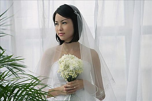 帶2歲小孩保姆多少錢？如何選擇合適的育兒服務