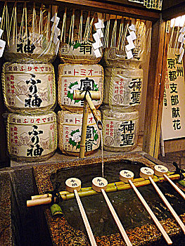 武漢保姆的價(jià)格是多少錢？了解武漢家政行業(yè)的市場行情
