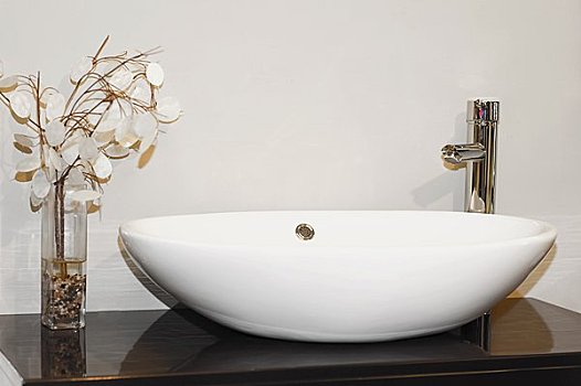 西安洗滌行業(yè)發(fā)展現(xiàn)狀：你知道西安有多少家洗滌公司嗎？