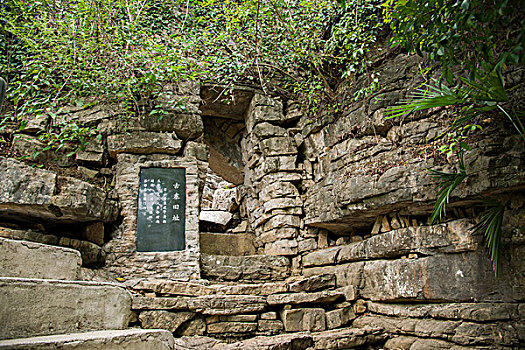 邵陽(yáng)保姆多少錢(qián)一個(gè)月？讓我們幫你解開(kāi)這道難題！