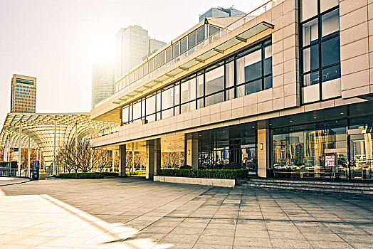 家政行業一般能掙多少錢？揭示潛力和收入前景！