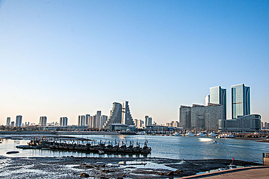 在深圳住家保姆月薪多少？揭秘深圳高薪保姆市場背后的秘密