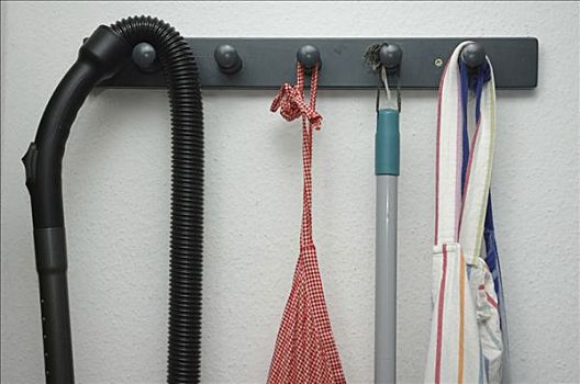 醫院護工10天多少錢？全面了解護工服務費用與選擇技巧