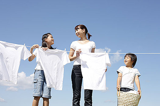 上杭月嫂多少錢一個月？你需要了解的月嫂服務費用