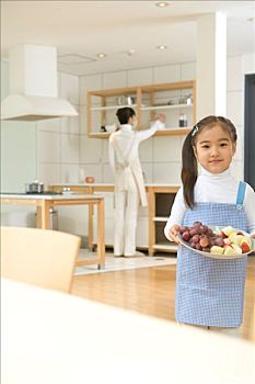 上海找保姆多少錢(qián)月？帶你了解真實(shí)市場(chǎng)價(jià)格